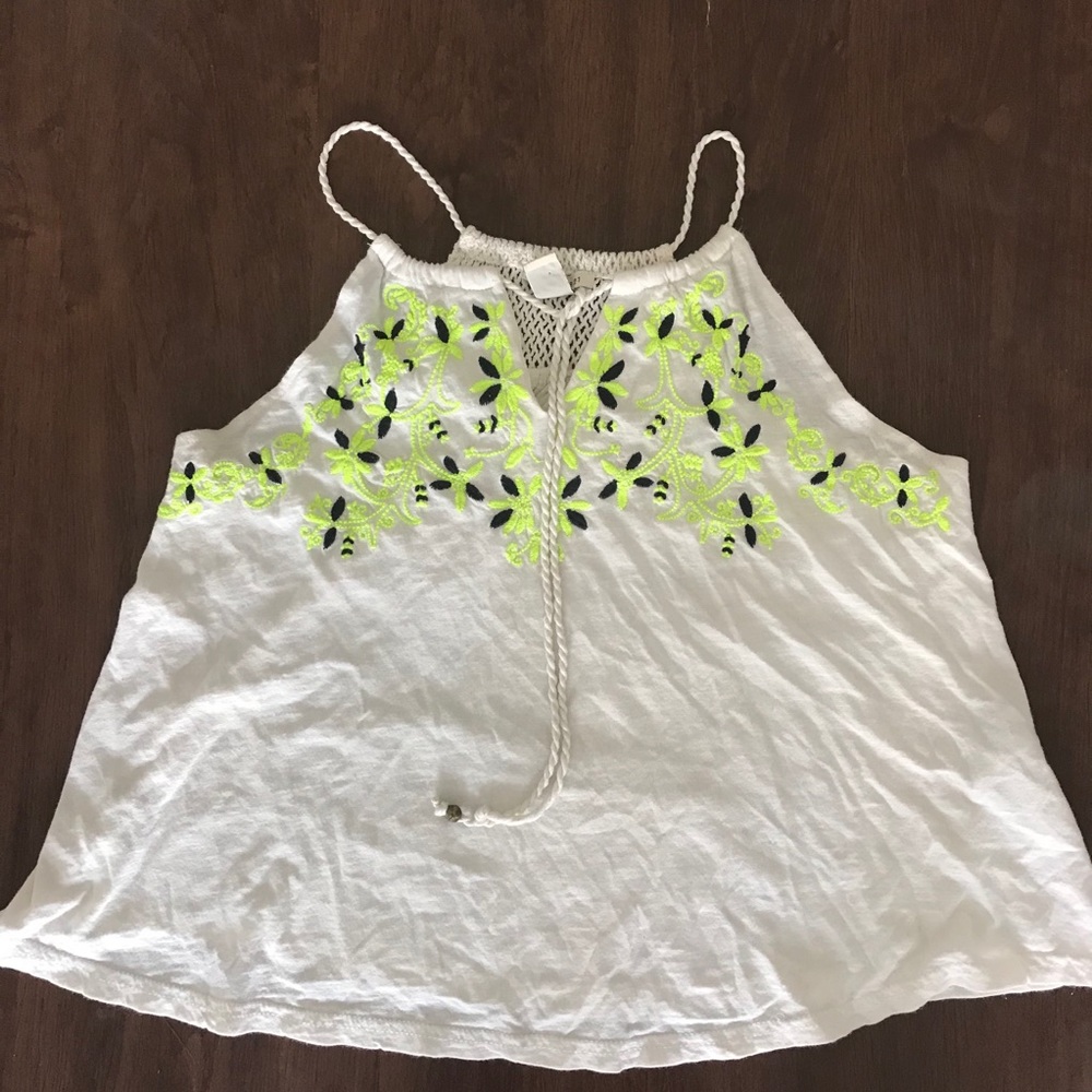 Forever 21 women’s embroidery top size M